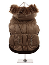 Luxury Quilted Parka with Detachable Hood - Introducing our premium range of quilted coats. This is a luxuriously quilted Parka Coat with a faux trimmed detachable hood. It gives your dog two styles in one; wear it as a parka or, when the hood is removed, it can be worn as a coat. The arms and hem are elasticated for a great fit. It fastens f...